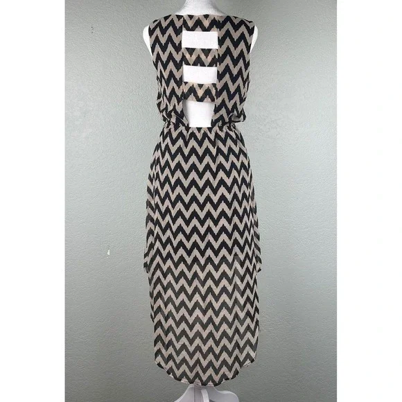 Liberty Love Midi Dress Size S Black Beige Chevron High Low Sleeveless Summer - Picture 3 of 11